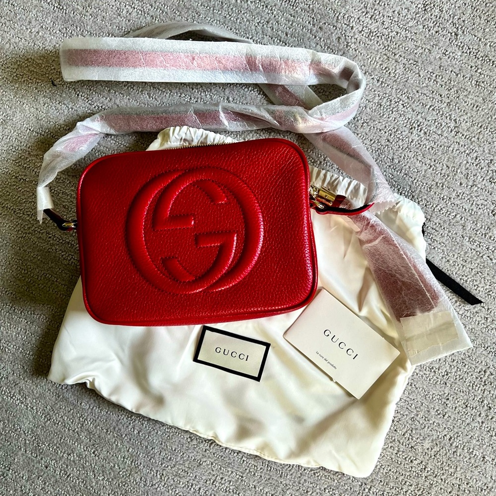 Like NEW  Gucci Soho Disco in Red